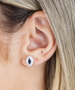 Alternative view of B2-5 CONJUNTO CRAVEJADO IMPORTADO SEM CORRENTE  2,05g Lote 17