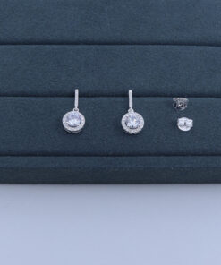 J2-90 Brinco Importado Peso Aproximado 2,8g Lote 18