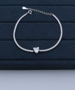 I1-67 Pulseira Cravejada importada Peso aproximado: 4.3g Lote 17