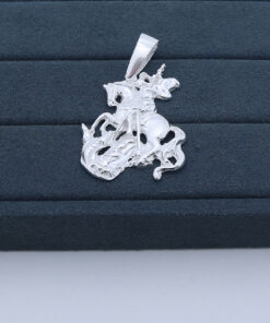 M4-6 Pingente masculino São Jorge TAM 5.2cm 11.5g Lote 2