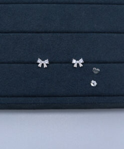 J1-124 BRINCO CRAVEJADO IMPORTADO PESO APROXIMADO 1,5g L18