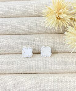 K1-48 BRINCO TREVO IMPORTADO PESO APROXIMADO 2,0g LOTE 18