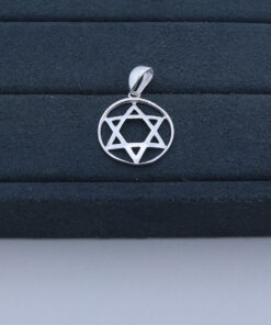 M6-4  Pingente Estrela de Davi TAM 3,0x2,0cm 1,3g  Lote 2