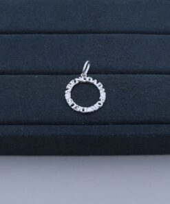 M6-1  Pingente Abençoada  TAM 2,3x2,3cm  1,2g  Lote 2