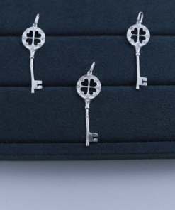 F3-69 Pingente Chave  0,9g Lote 19