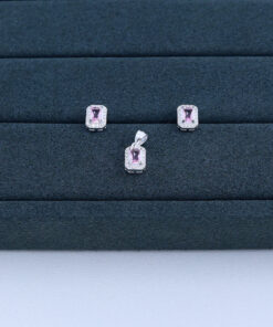 B1-65 CONJUNTO RETANGULAR CRAVEJADO IMPORTADO 2,3g Lote 17