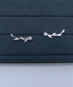 J1-139 BRINCO CRAVEJADO IMPORTADO PESO APROXIMADO 2,0g L18