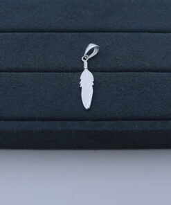 M5-7 Pingente Pena TAM 3,2CM0.85 g Lote  2