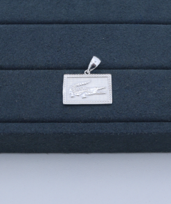 M3-46  Pingente Lacoste  Tamanho 2.2cm 3g  Lote 2