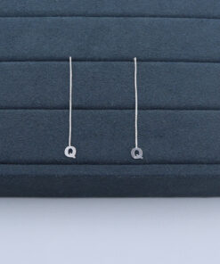 K2-50 Brinco Letra Q PESO APROXIMADO 0.3g L18