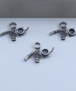 D3-81 BERLOQUE CHAPEU DE FORMATURA PESO APROXIMADO 2,75g L19