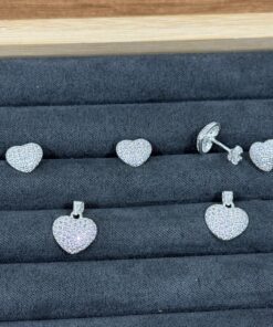 C3-81 Conjunto Coração Cravejado  2.77g Lote 17